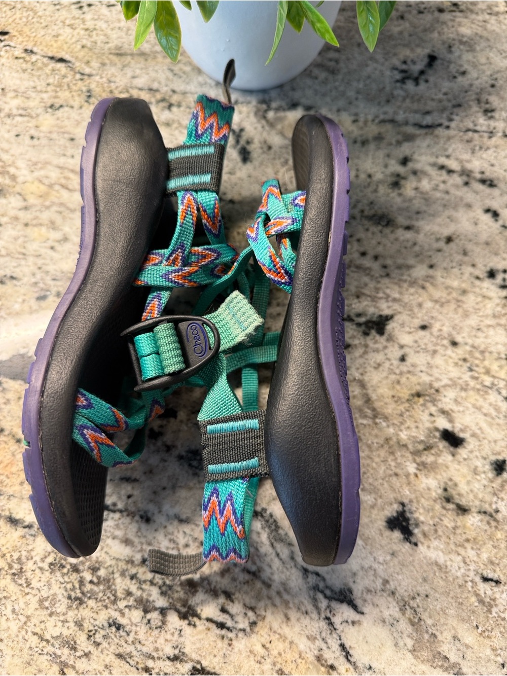 CHACO’S SANDALS - Picture 4 of 7